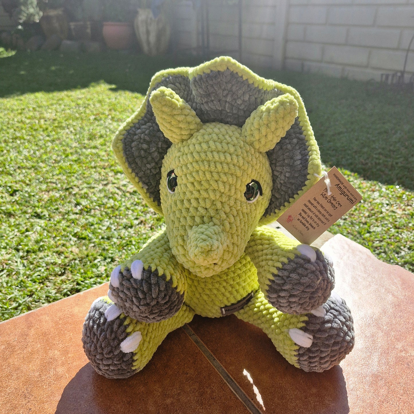 Amigurumi - Rory Triceratops