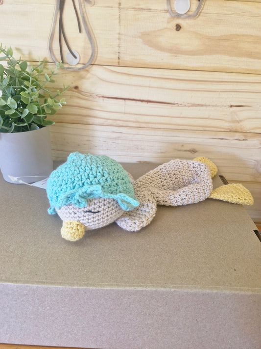 Amigurumi - Ida the snuggling gosling